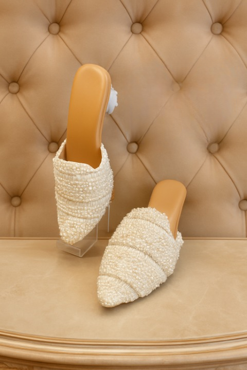 Elegant Pearl-Embellished Block Heel Mules