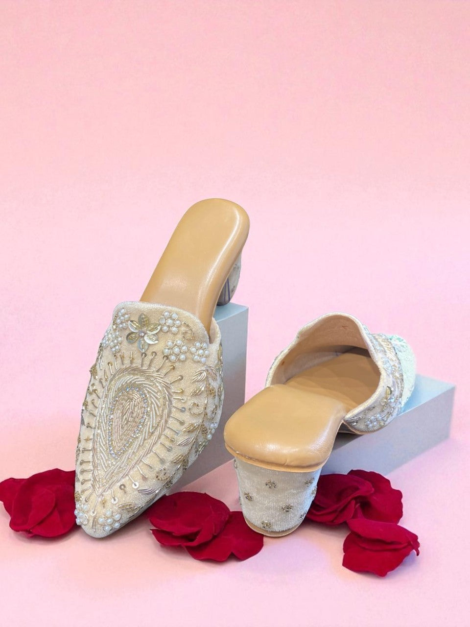Embroidered Traditional Slip-On Mules